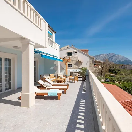 New Luxury Villa