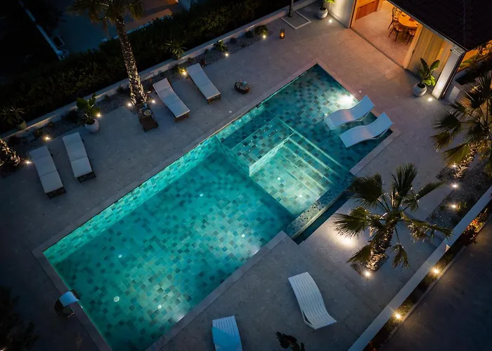 New Luxury Vila