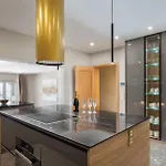 New Luxury וילה