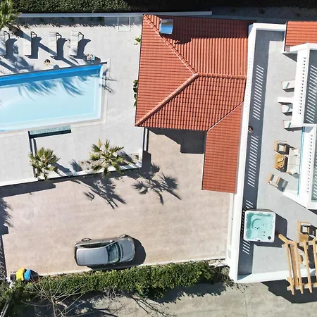 New Luxury Vila