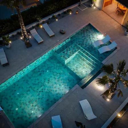 New Luxury Villa