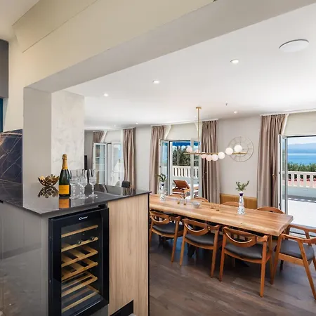 Villa New Luxury *