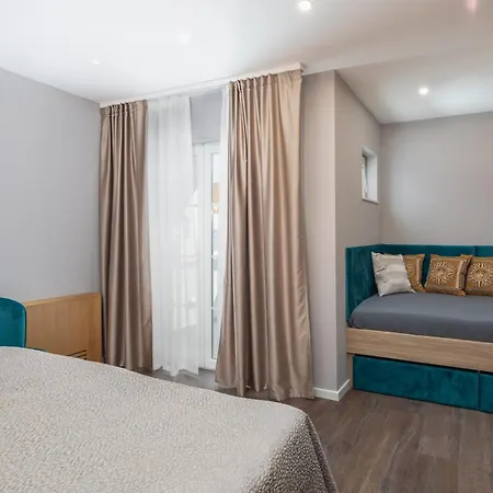 New Luxury Villa Duce